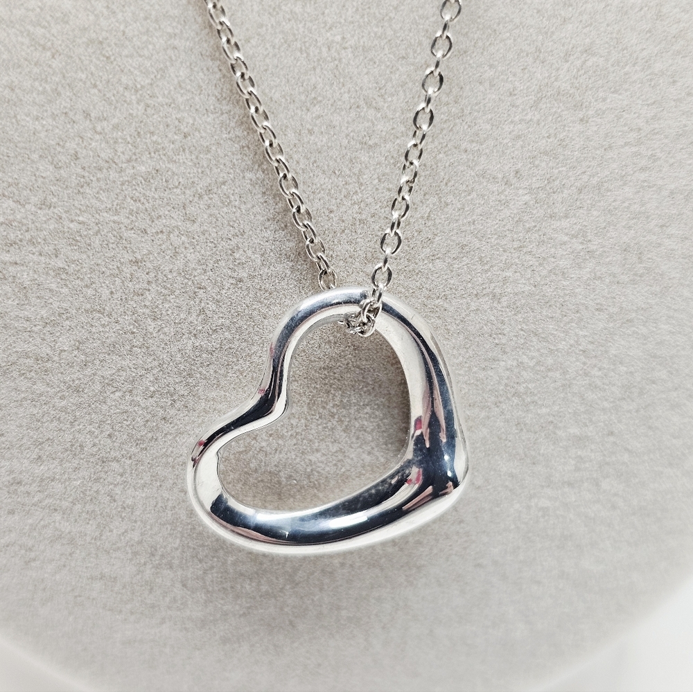 Tiffany & Co Sterling Silver Elsa Peretti Open Heart Pendant With COA 16"